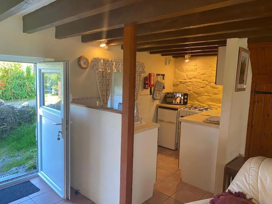 Banc Cottage Moylgrove Luaran gambar